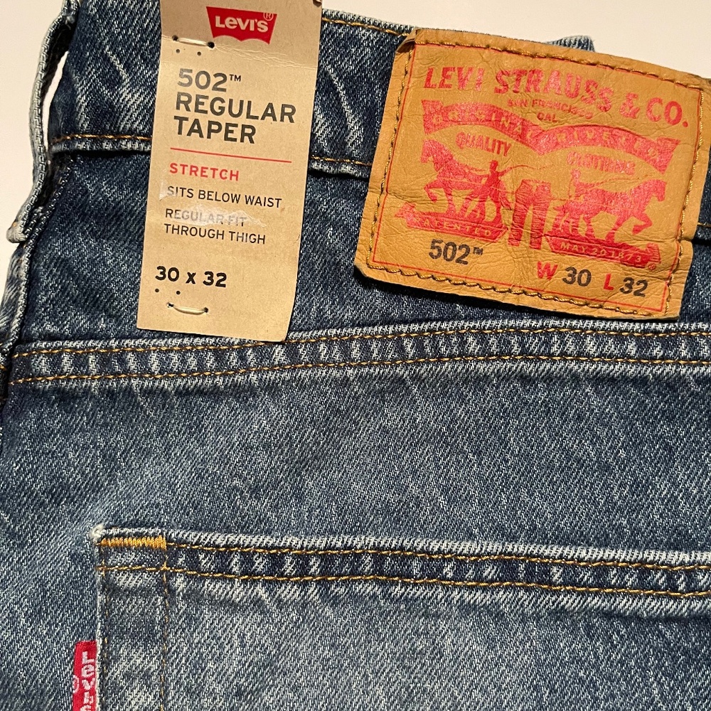 Levi’s 502 Regular Taper